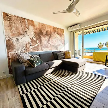 Golf Juan Across The Street Sleeps 4 شقة