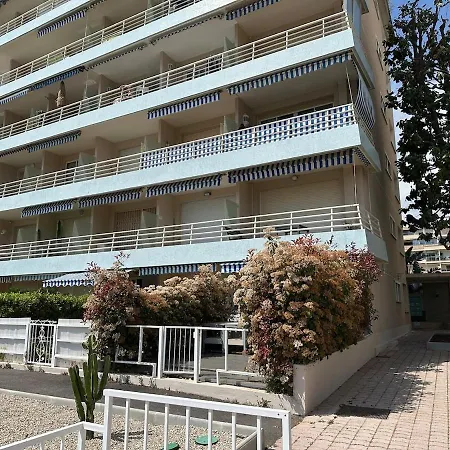 Golf Juan Across The Street Sleeps 4 Vallauris