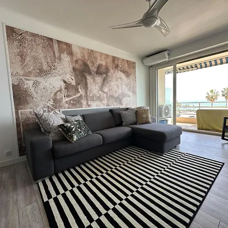 Apartmán Golf Juan Across The Street Sleeps 4 Vallauris